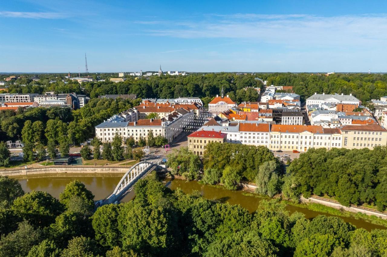 Old Town Luxury Penthouse Apartment With Emajogi View Тарту Экстерьер фото