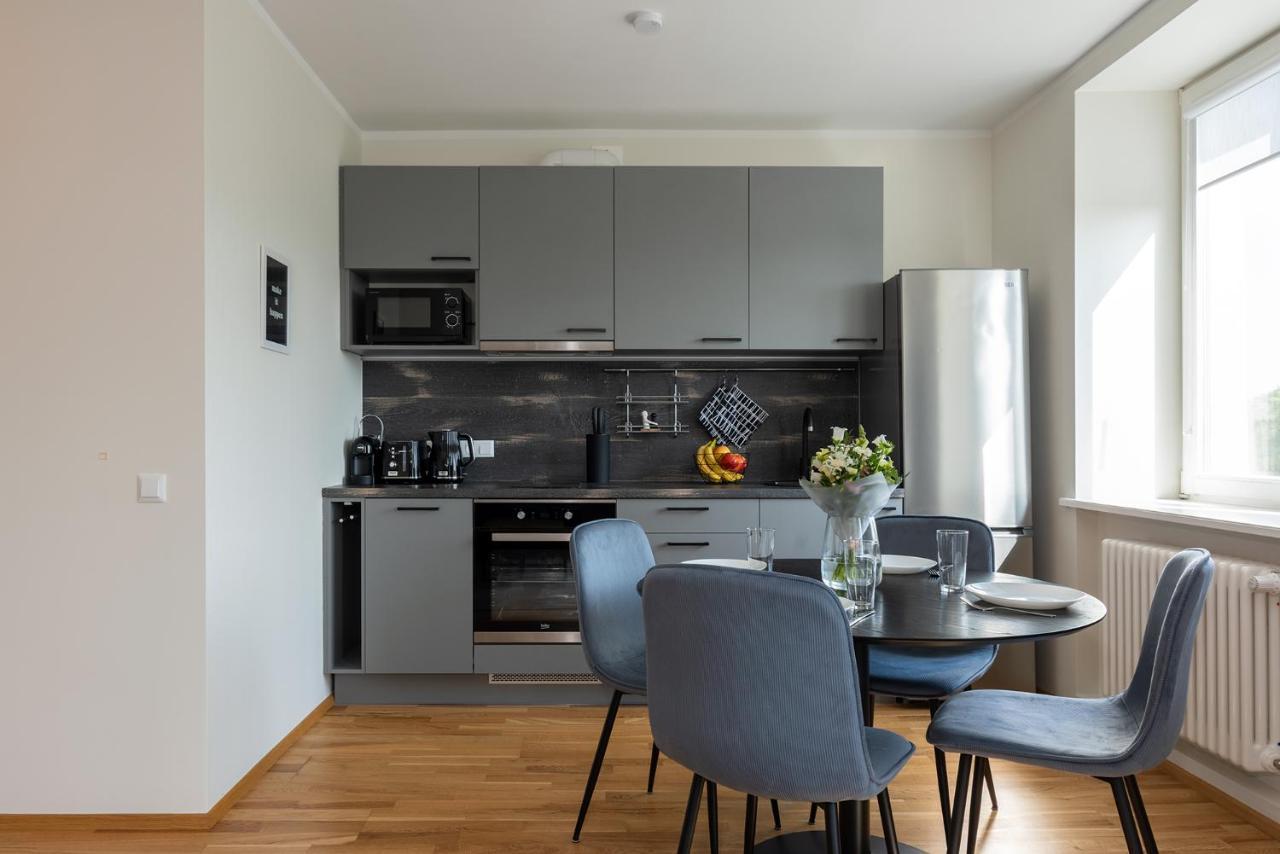 Old Town Luxury Penthouse Apartment With Emajogi View Тарту Экстерьер фото