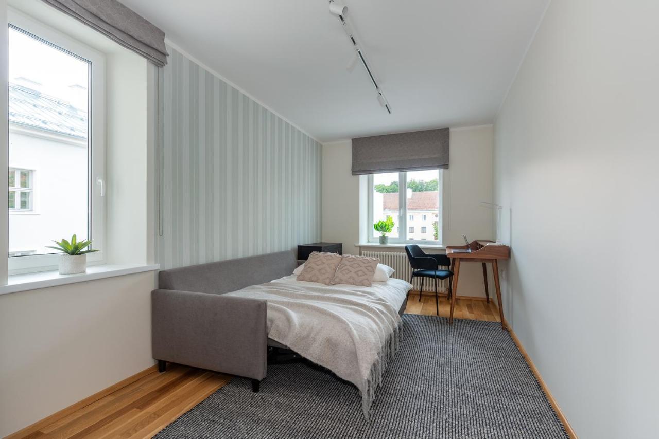 Old Town Luxury Penthouse Apartment With Emajogi View Тарту Экстерьер фото